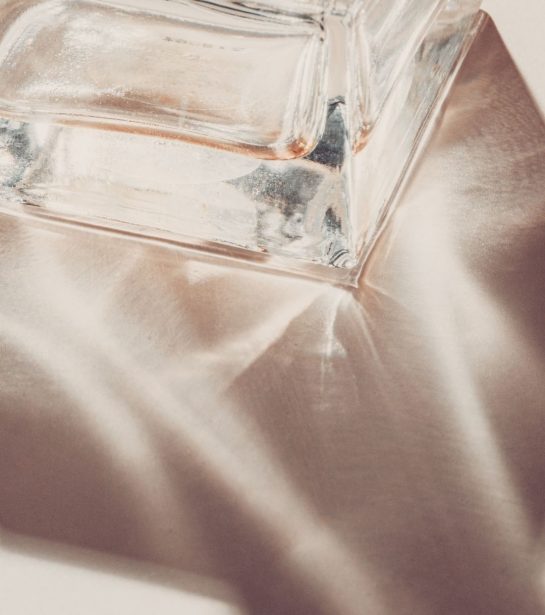 light reflecting through rose colored glass bespoke-social-co-social-media-management-and-strategy-services